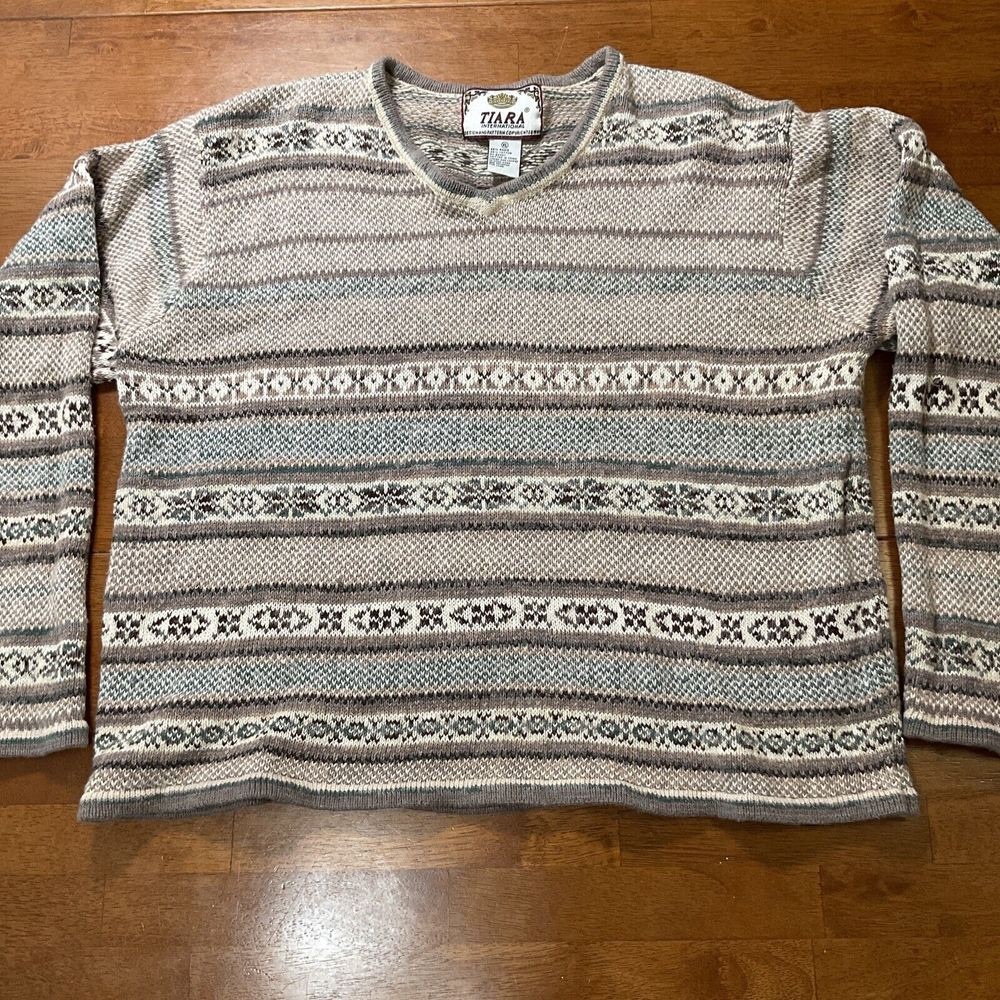 Tiara Men's Crewneck Sweater in Beige, Gray and Cream Pattern